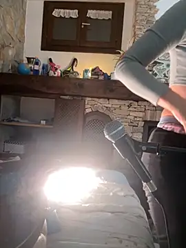 pisswhorelana online show from 10/23/25, 10:41