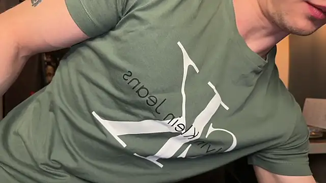 Snapshot of Marvelboy_ chatting on 11/15/25, 03:30 Marvelboy online show from 11/15/25, 03:30