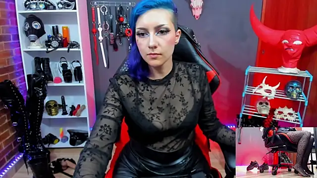 Mistress Yelena online show from 05/01/26, 11:31