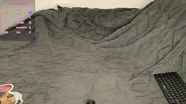 Snapshot of SuchArt_ chatting on 03/15/26, 03:51 SuchArt online show from 03/15/26, 03:51