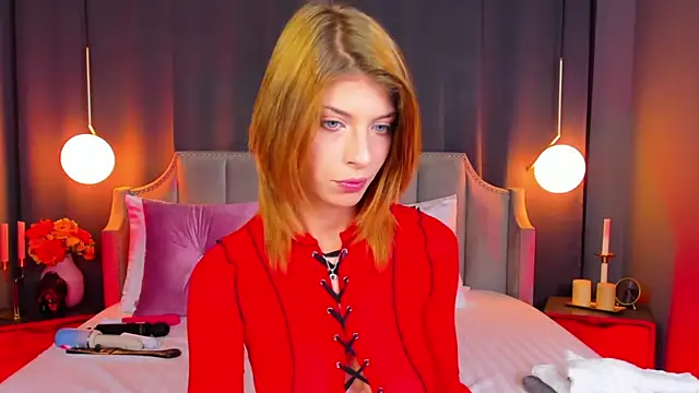 Snapshot of AdoraLynn chatting on 11/03/25, 07:48 AdoraLynn online show from 11/03/25, 07:48