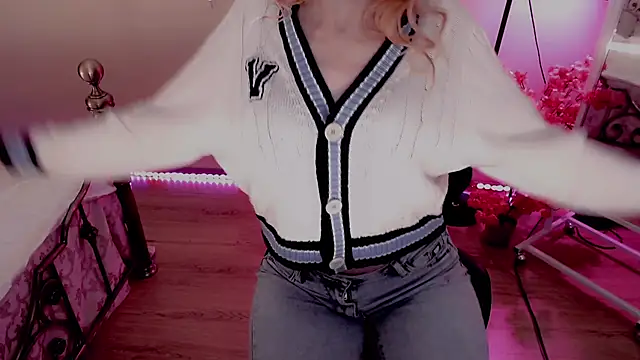 AnnieGOld  online show from 01/16/25, 10:02