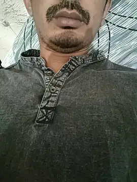 Snapshot of dreamtoungelick69 chatting on 03/13/26, 01:29 dreamtoungelick69 online show from 03/13/26, 01:29