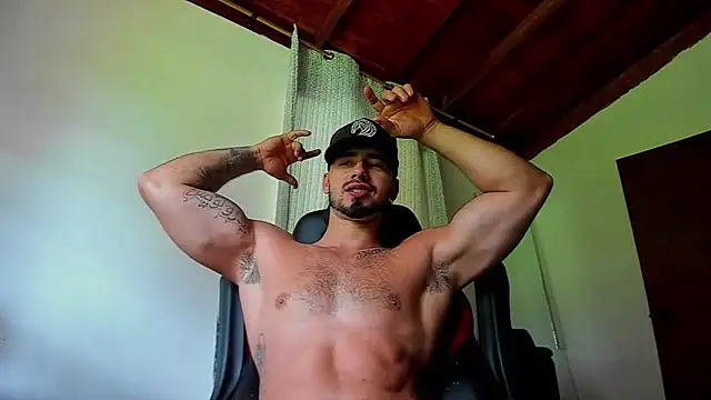 Snapshot of Baky_sexy chatting on 03/10/26, 06:46 Baky sexy online show from 03/10/26, 06:46