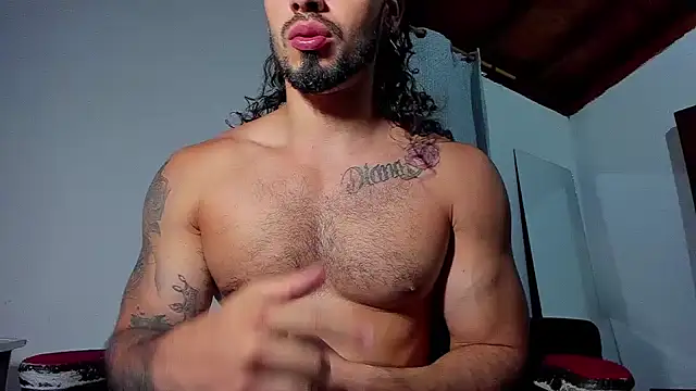 Snapshot of Baky_sexy chatting on 03/18/26, 01:42 Baky sexy online show from 03/18/26, 01:42