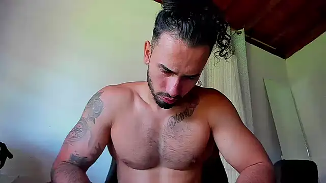 Snapshot of Baky_sexy chatting on 04/01/26, 04:04 Baky sexy online show from 04/01/26, 04:04