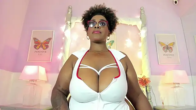 Snapshot of DakotaSexShow chatting on 02/13/25, 07:52 DakotaSexShow online show from 02/13/25, 07:52