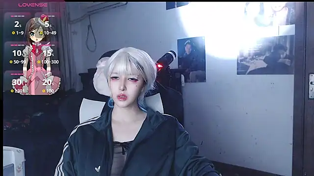 Snapshot of candy_cola chatting on 09/27/25, 03:11 candy cola online show from 09/27/25, 03:11