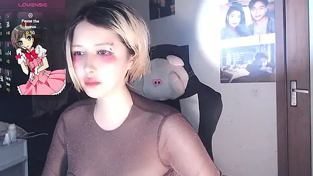 Snapshot of candy_cola chatting on 10/18/25, 11:49 candy cola online show from 10/18/25, 11:49