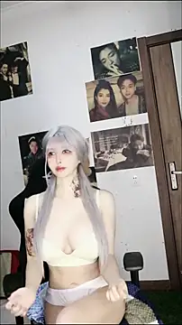 Snapshot of candy_cola chatting on 01/18/26, 05:55 candy cola online show from 01/18/26, 05:55