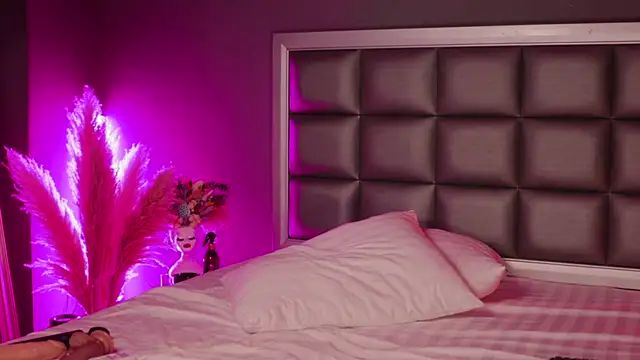 Anais Bloom online show from 02/12/25, 02:35