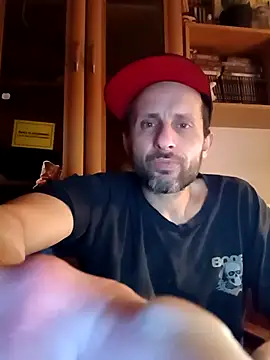 Snapshot of FireFox_Feel chatting on 03/06/25, 12:21 FireFox Feel online show from 03/06/25, 12:21