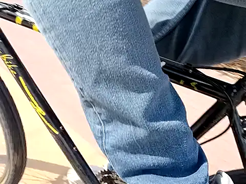 Snapshot of FireFox_Feel chatting on 03/17/25, 10:49 FireFox Feel online show from 03/17/25, 10:49