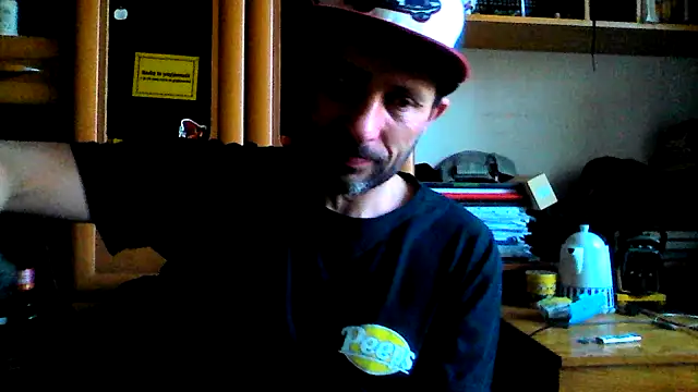 Snapshot of FireFox_Feel chatting on 03/18/25, 07:41 FireFox Feel online show from 03/18/25, 07:41