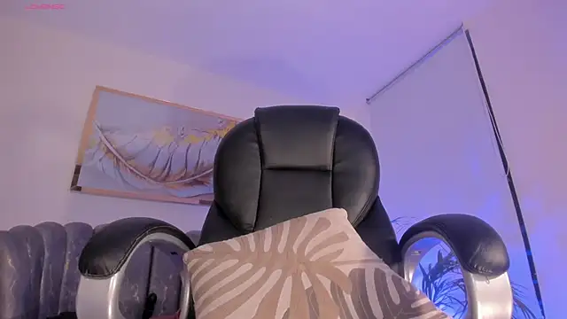 ZoePresleyX online show from 02/21/25, 01:44