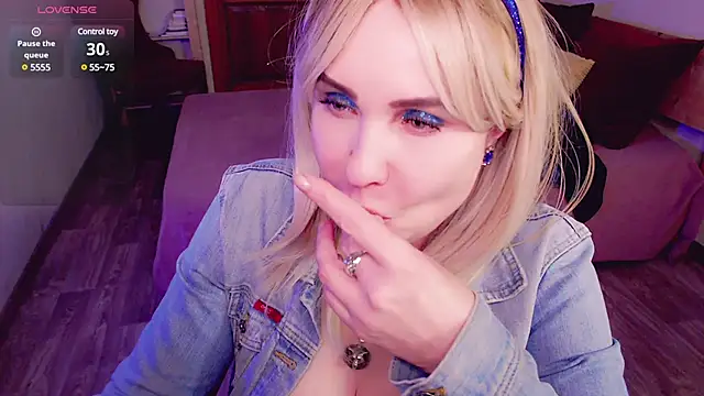  unique cam  online show from 03/15/25, 07:53