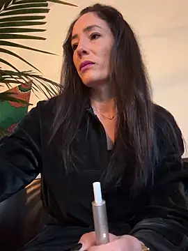 SweeetAlegra online show from 02/09/25, 05:43