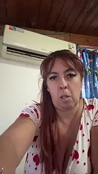 sofy alone online show from 06/01/26, 05:03
