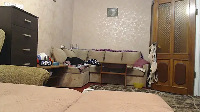 Amy August online show from 12/21/25, 03:52