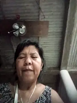 TropicalFlower online show from 04/01/26, 01:12