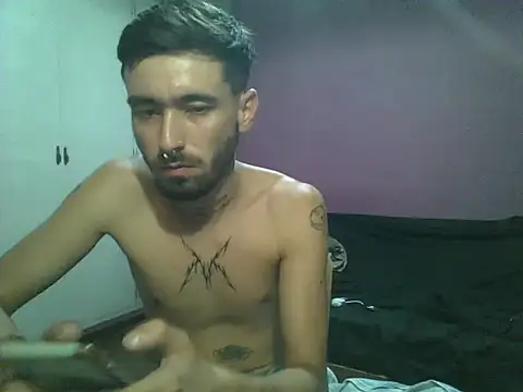 Snapshot of venenus chatting on 02/08/25, 01:11 venenus online show from 02/08/25, 01:11