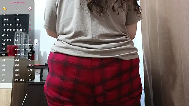 Snapshot of BBW_MILF_4U chatting on 03/26/26, 08:20 BBW MILF 4U online show from 03/26/26, 08:20