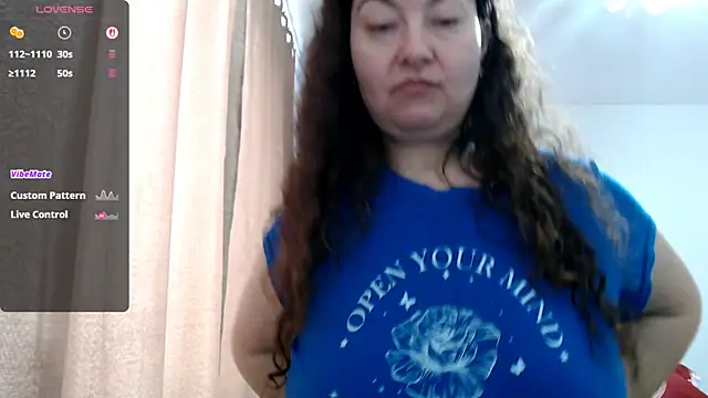 Snapshot of BBW_MILF_4U chatting on 03/31/26, 10:48 BBW MILF 4U online show from 03/31/26, 10:48