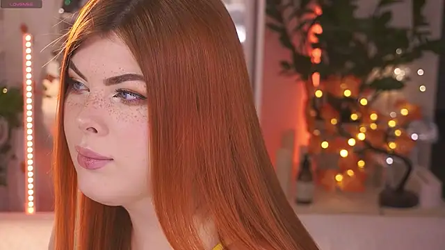 Ffoxyflame online show from 10/28/25, 12:25