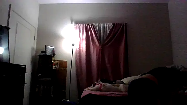 Snapshot of tmmcmannus chatting on 06/14/26, 06:59 tmmcmannus online show from 06/14/26, 06:59