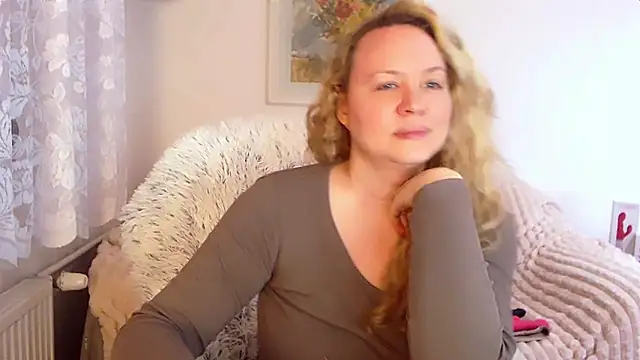 Sarah4you online show from 01/27/25, 09:44