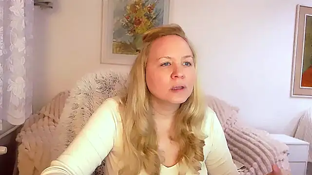 Sarah4you online show from 02/27/25, 09:47