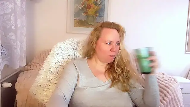 Sarah4you online show from 03/03/25, 09:48