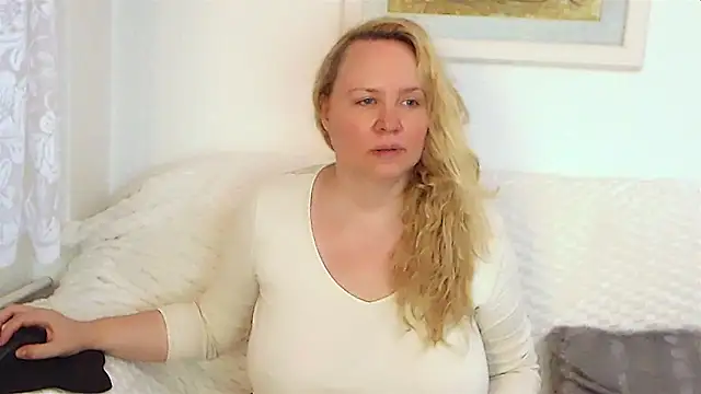 Sarah4you online show from 09/15/25, 08:42