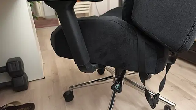 Snapshot of Emre_Ty chatting on 10/12/25, 07:40 Emre Ty online show from 10/12/25, 07:40