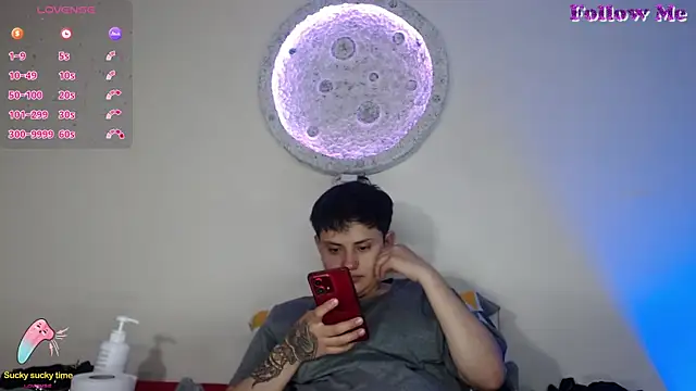 Snapshot of girl_intense444 chatting on 12/13/24, 07:10 girl intense444 online show from 12/13/24, 07:10