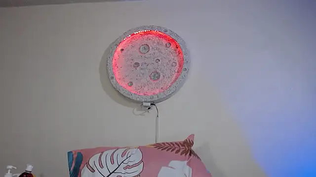 Snapshot of girl_intense444 chatting on 12/19/24, 12:56 girl intense444 online show from 12/19/24, 12:56