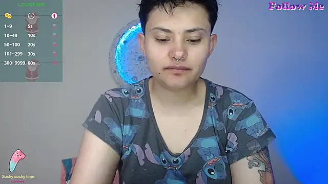 Snapshot of girl_intense444 chatting on 12/27/24, 06:20 girl intense444 online show from 12/27/24, 06:20