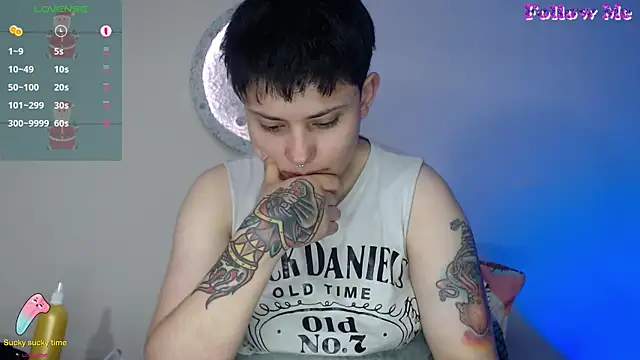 Snapshot of girl_intense444 chatting on 12/30/24, 04:29 girl intense444 online show from 12/30/24, 04:29