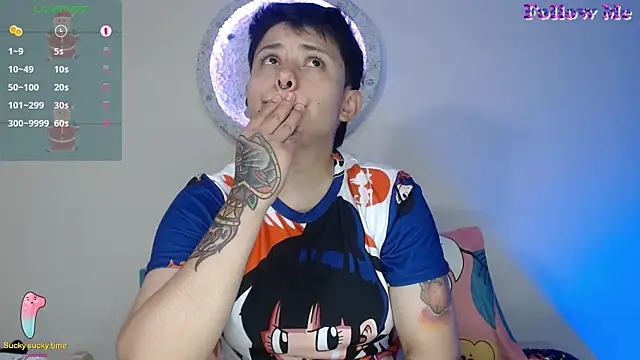 Snapshot of girl_intense444 chatting on 01/02/25, 05:18 girl intense444 online show from 01/02/25, 05:18