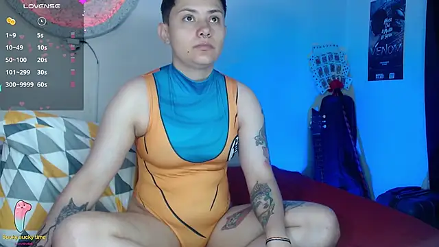 Snapshot of girl_intense444 chatting on 01/09/25, 12:52 girl intense444 online show from 01/09/25, 12:52