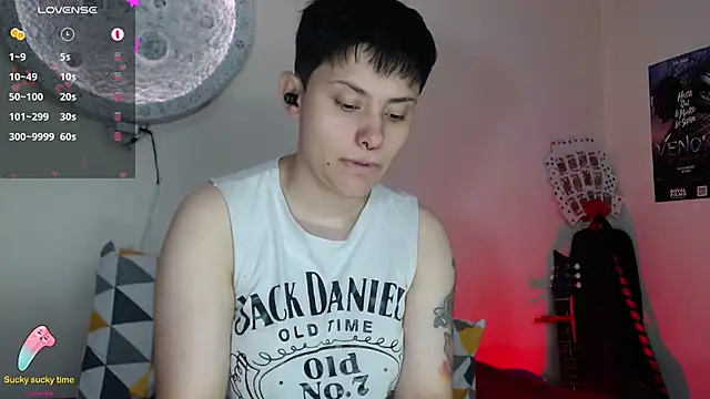 Snapshot of girl_intense444 chatting on 01/16/25, 04:28 girl intense444 online show from 01/16/25, 04:28