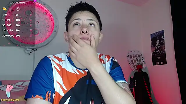 Snapshot of girl_intense444 chatting on 01/19/25, 01:33 girl intense444 online show from 01/19/25, 01:33