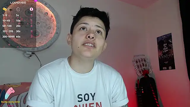 Snapshot of girl_intense444 chatting on 01/22/25, 04:12 girl intense444 online show from 01/22/25, 04:12