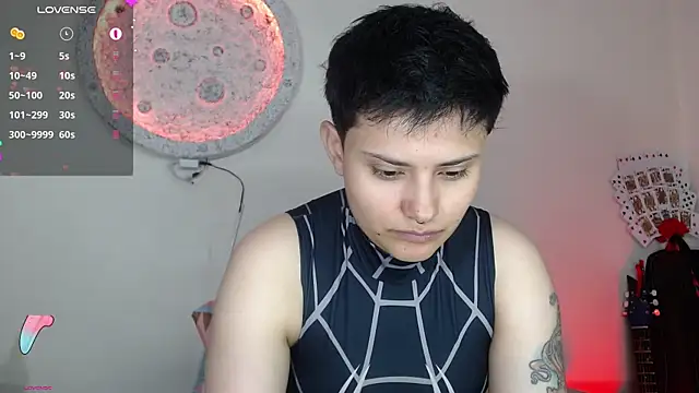 Snapshot of girl_intense444 chatting on 01/28/25, 09:19 girl intense444 online show from 01/28/25, 09:19