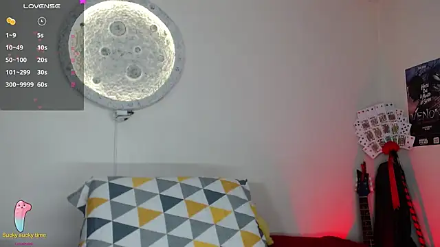 Snapshot of girl_intense444 chatting on 02/07/25, 07:06 girl intense444 online show from 02/07/25, 07:06