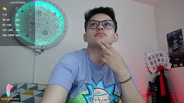 Snapshot of girl_intense444 chatting on 02/13/25, 07:10 girl intense444 online show from 02/13/25, 07:10