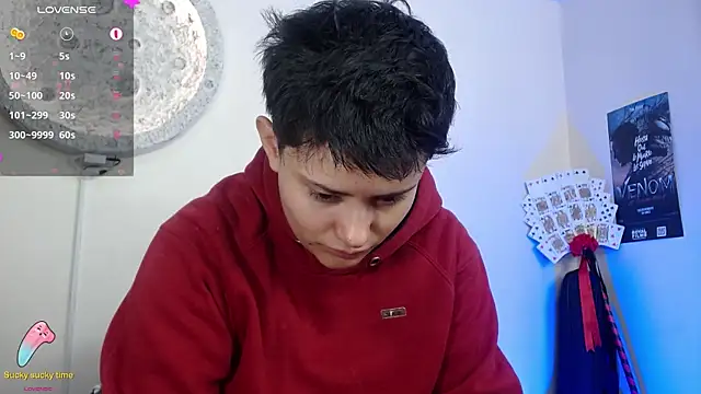 Snapshot of girl_intense444 chatting on 02/14/25, 04:09 girl intense444 online show from 02/14/25, 04:09