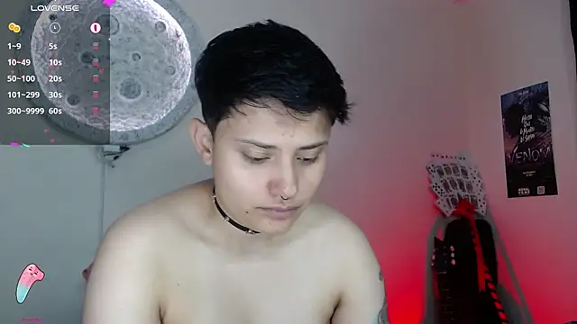 Snapshot of girl_intense444 chatting on 03/07/25, 04:22 girl intense444 online show from 03/07/25, 04:22