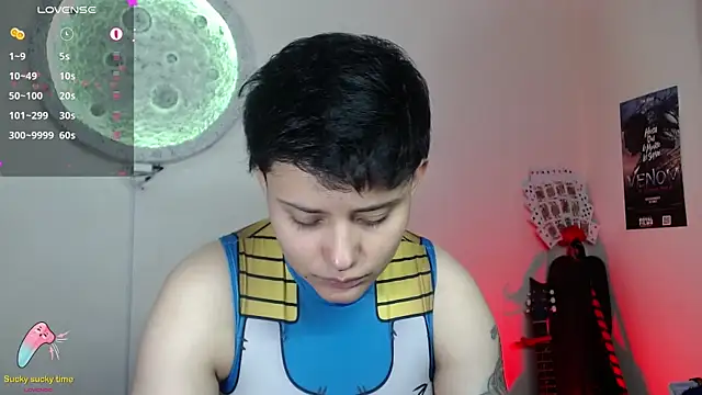 Snapshot of girl_intense444 chatting on 03/10/25, 04:57 girl intense444 online show from 03/10/25, 04:57