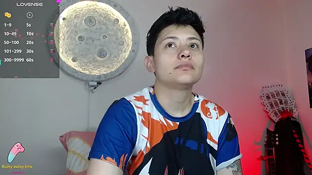 Snapshot of girl_intense444 chatting on 03/11/25, 01:12 girl intense444 online show from 03/11/25, 01:12